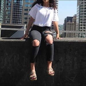 Hollister off the shoulder cropped blouse